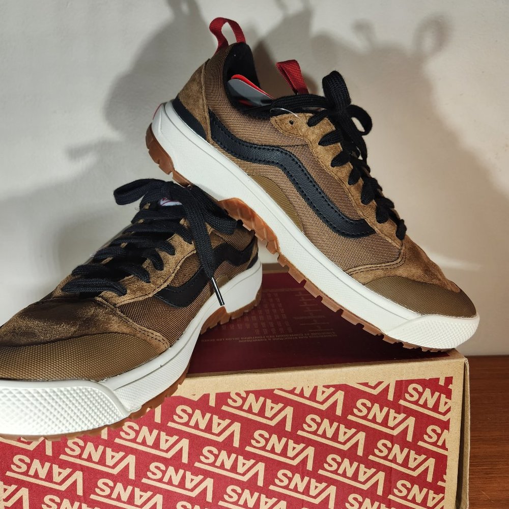 NWT VANS Ultrarange Exo MTE- 1 Dachshund /Marshmallow Men (7.0)/ Women (8.5)